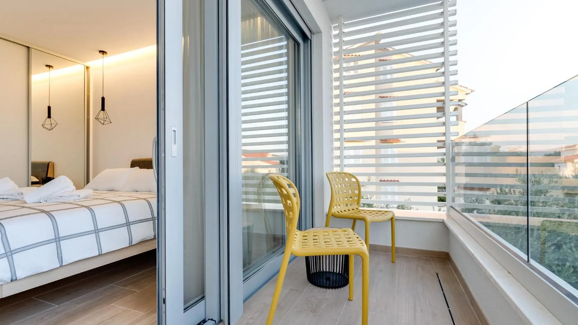 Luxury Semi Detached Villa Smokva 2 - Near Center And Sea - By Traveler Tourist Agency Krk 克尔克